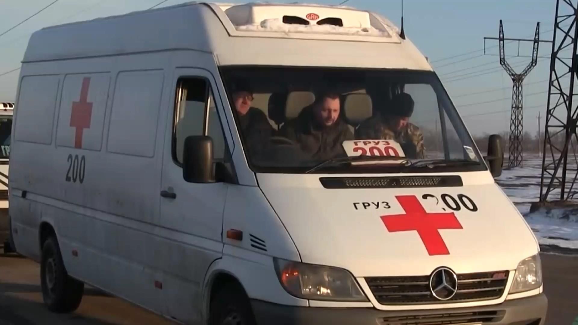 Знайти рештки і повернути загиблим імена – місія "Евакуація 200" на Донбасі Знайти рештки і повернути загиблим імена – місія "Евакуація 200" на Донбасі