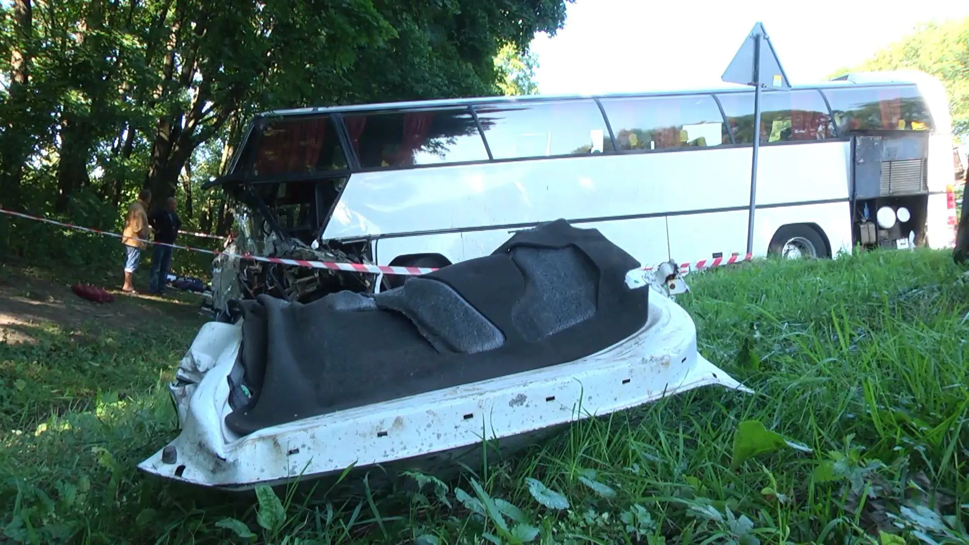 Страшна ДТП з дітьми на Львівщині: Страшна ДТП з дітьми на Львівщині: