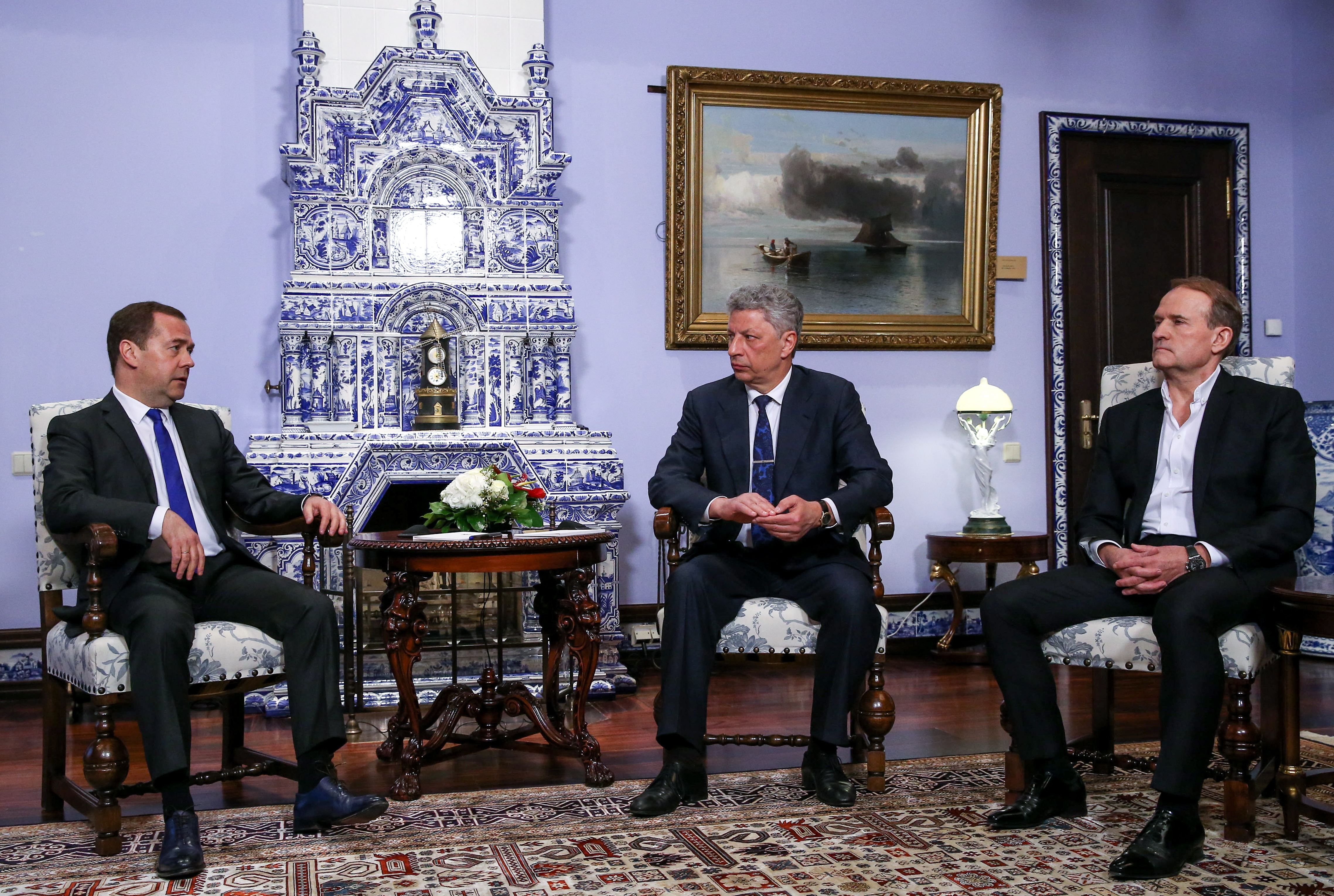 Фінансування партії Медведчука: хто їм дає гроші для медіапросування Фінансування партії Медведчука: хто їм дає гроші для медіапросування