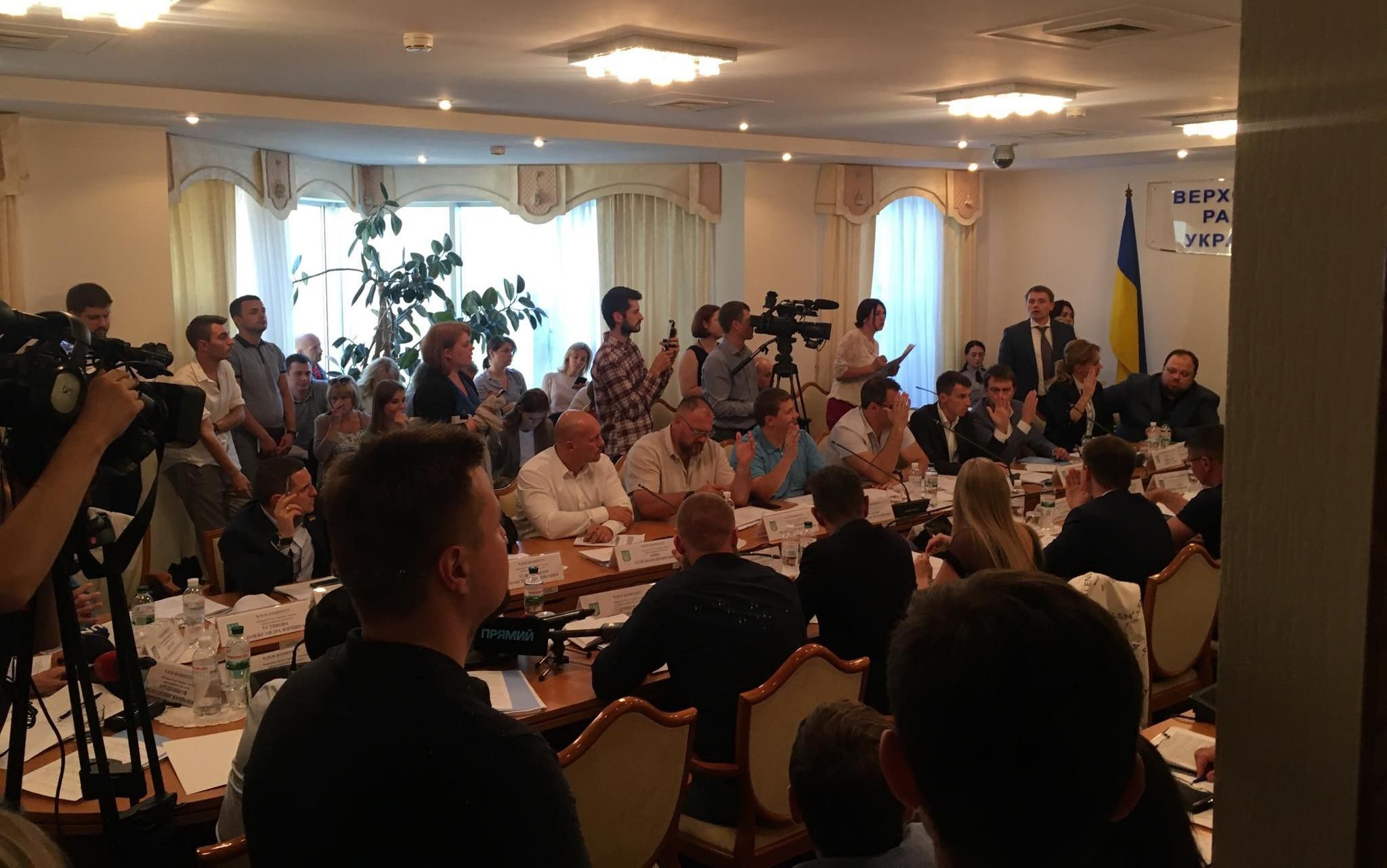 Комітети Ради схвалили низку невідкладних законопроєктів Зеленського: перелік Комітети Ради схвалили низку невідкладних законопроєктів Зеленського: перелік