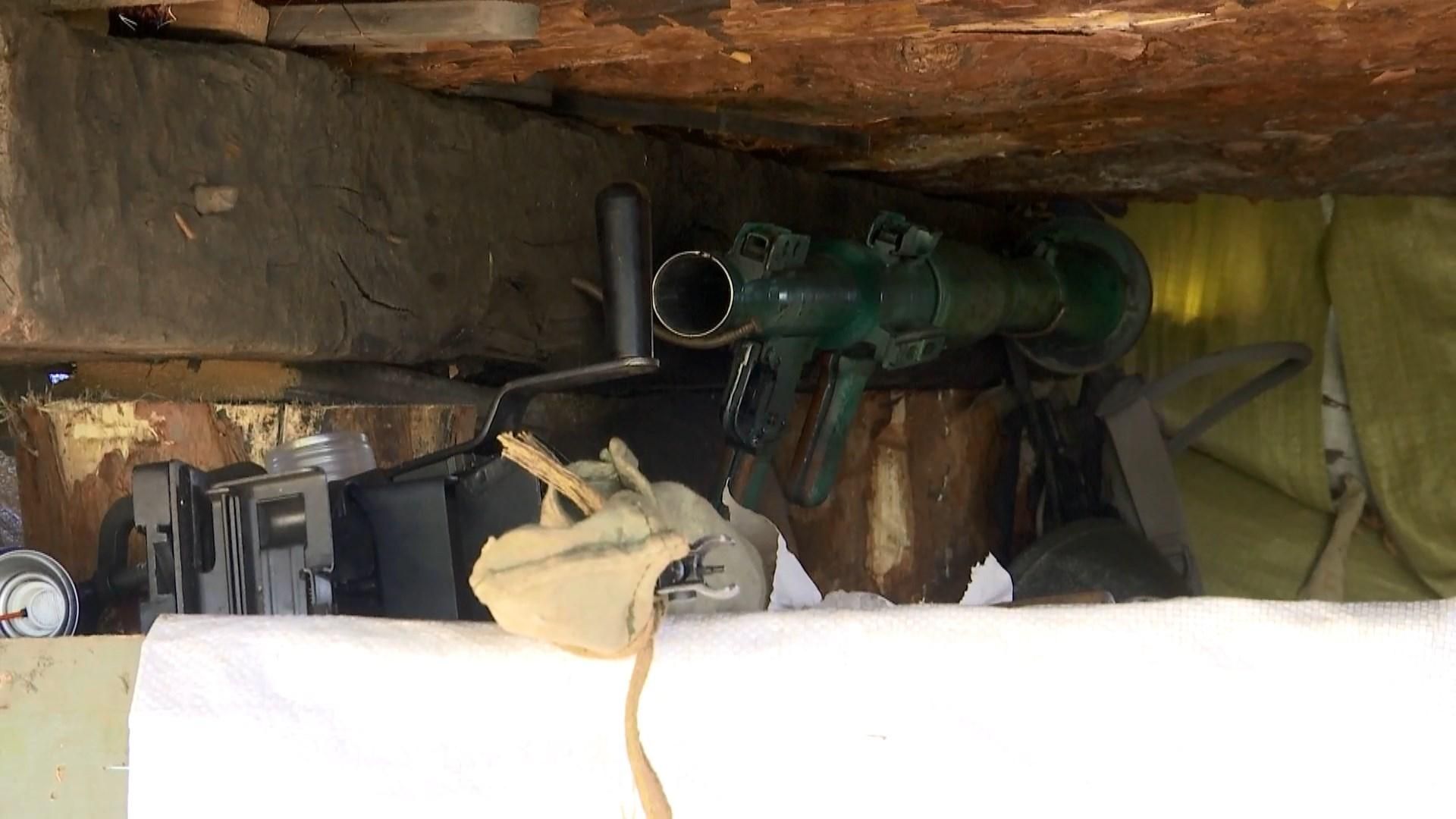 Війна на Донбасі: російські найманці б'ють зі ствольної артилерії Війна на Донбасі: російські найманці б'ють зі ствольної артилерії