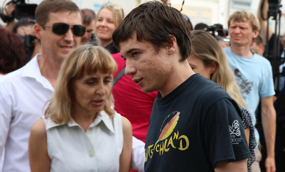 Звільнений з полону Гриб: Війна в країні йде, відпочинемо після перемоги Звільнений з полону Гриб: Війна в країні йде, відпочинемо після перемоги