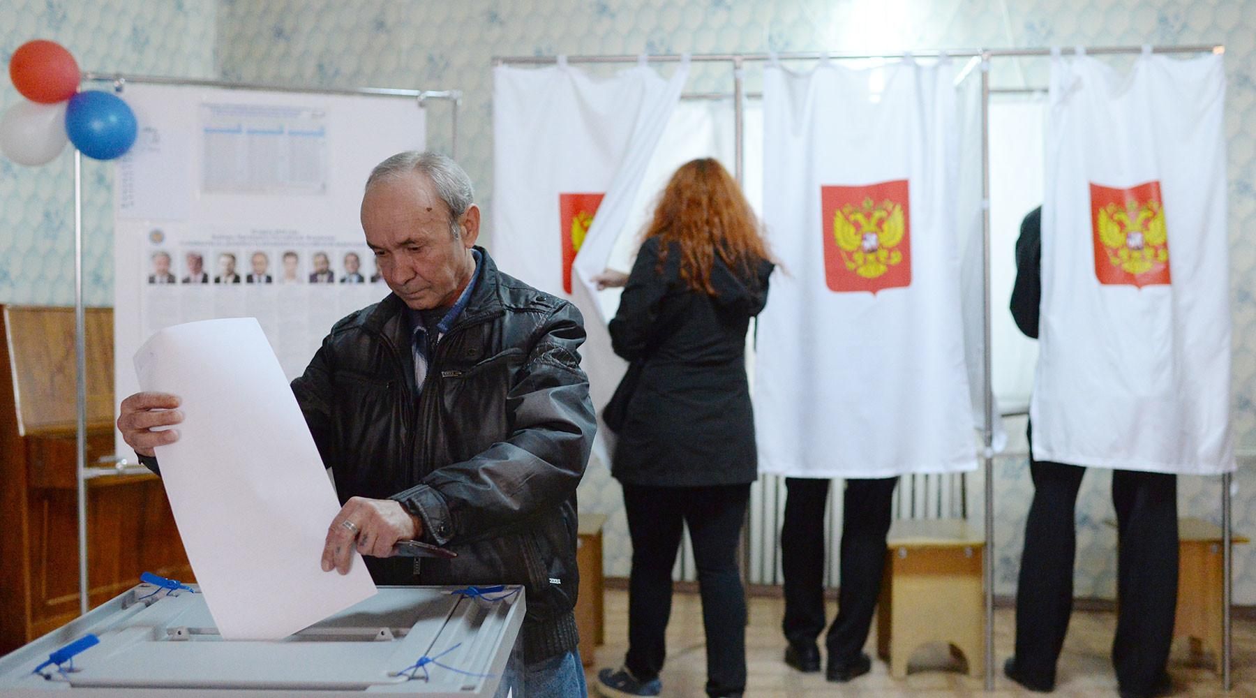 У Росії стартували скандальні вибори: деталі