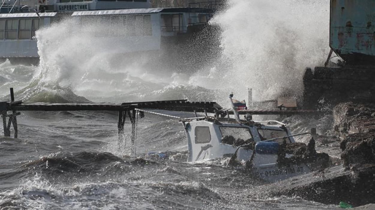 Шторм у Криму 8 вересня 2019 – фото і відео шторму Шторм у Криму 8 вересня 2019 – фото і відео шторму