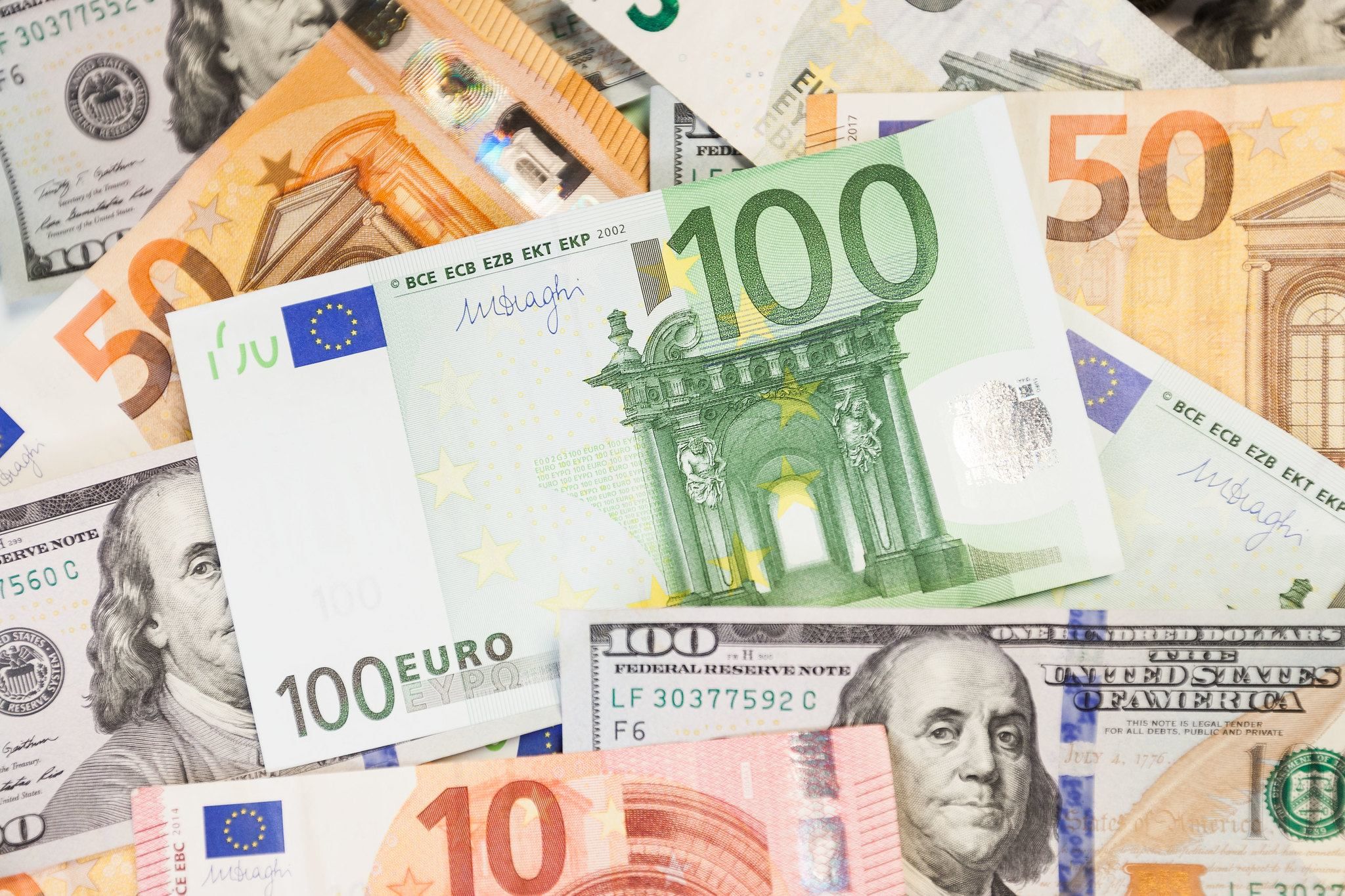 Наличный курс валют на 10.09.2019: курс доллара и евро