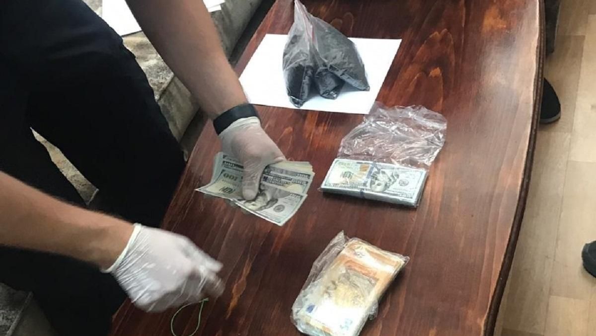 Прокуратура разоблачила растрату почти 1 миллиона гривен на предприятии "Укроборонпрома" Прокуратура разоблачила растрату почти 1 миллиона гривен на предприятии "Укроборонпрома"