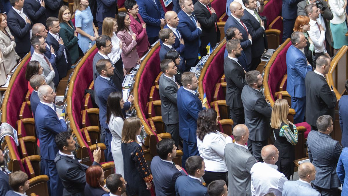 Штраф за перегружены фуры увеличен – Верховная Рада 2019 Штраф за перегружены фуры увеличен – Верховная Рада 2019