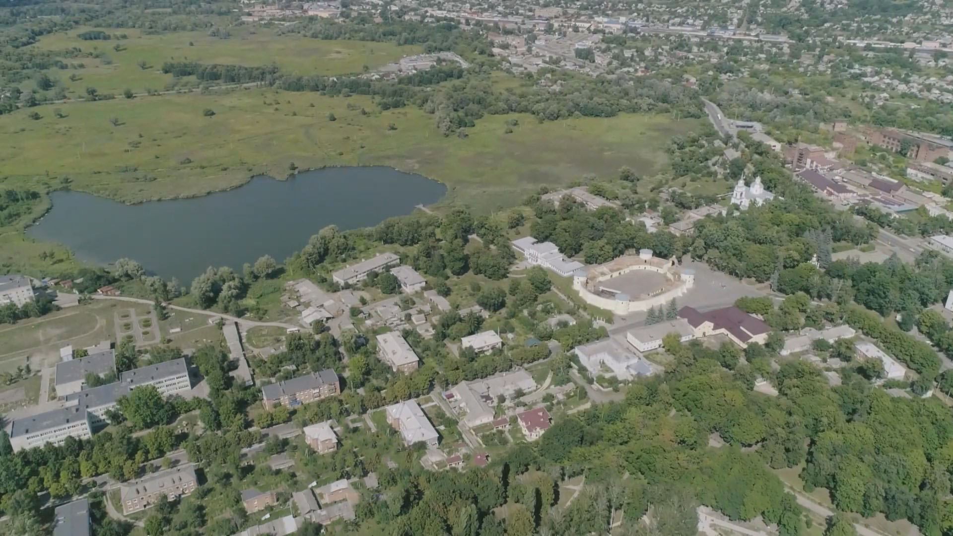 30 кілометрів від Росії: місто на Сумщині вражає рівнем самооборони – фото, відео 30 кілометрів від Росії: місто на Сумщині вражає рівнем самооборони – фото, відео