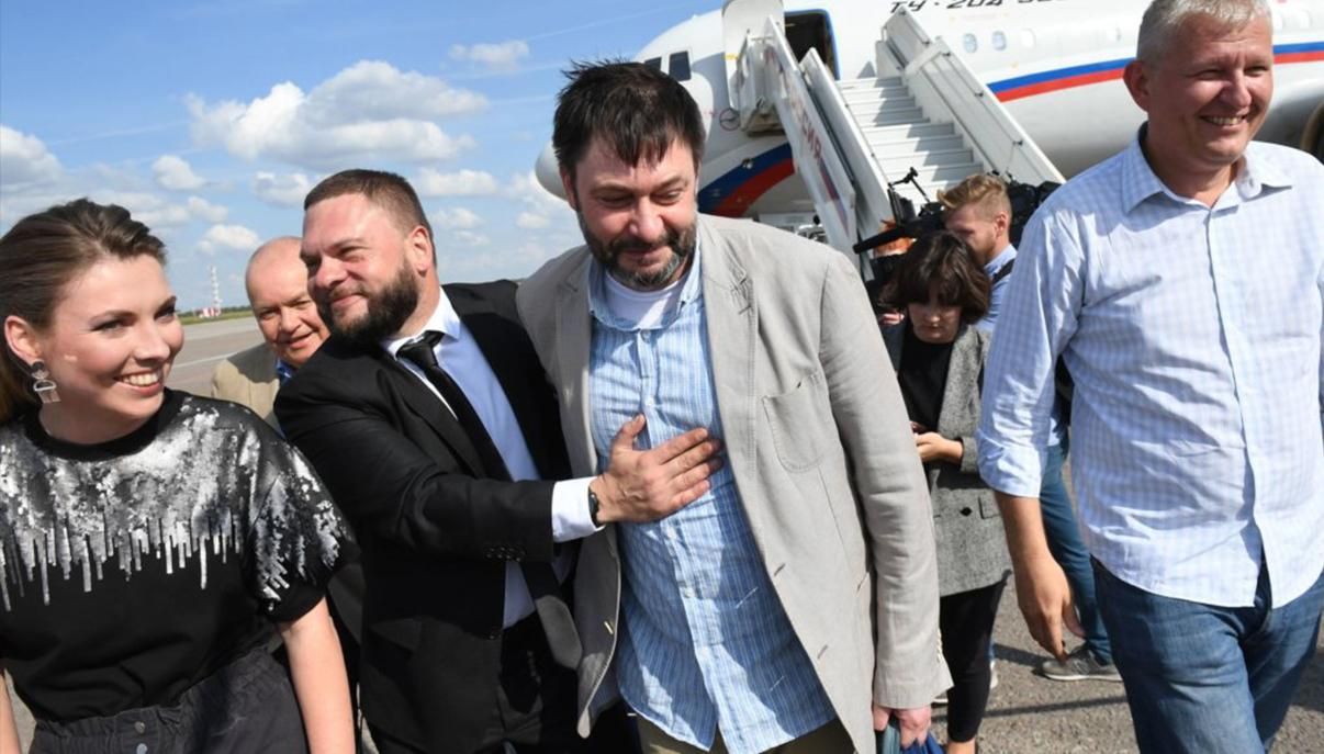 Розвідники, вбивці та звичайні українські громадяни: Безсмертний про тих, кого видали Росії Розвідники, вбивці та звичайні українські громадяни: Безсмертний про тих, кого видали Росії