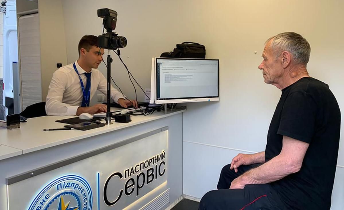 Звільнені 7 вересня українці отримають нові паспорти, – Денісова Звільнені 7 вересня українці отримають нові паспорти, – Денісова