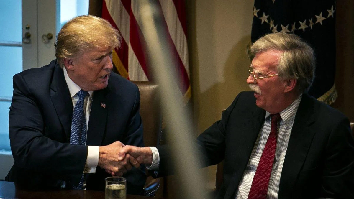 болтон трамп болтон трамп