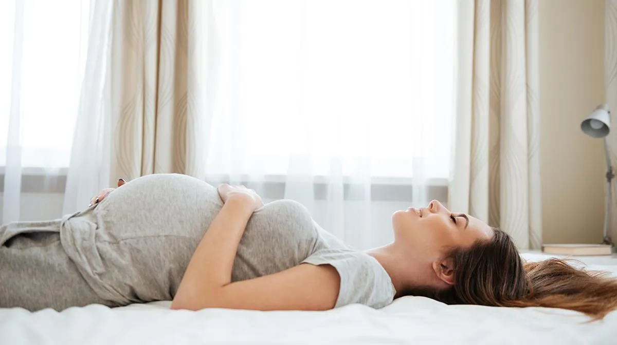 Правильні пози для сну під час вагітності