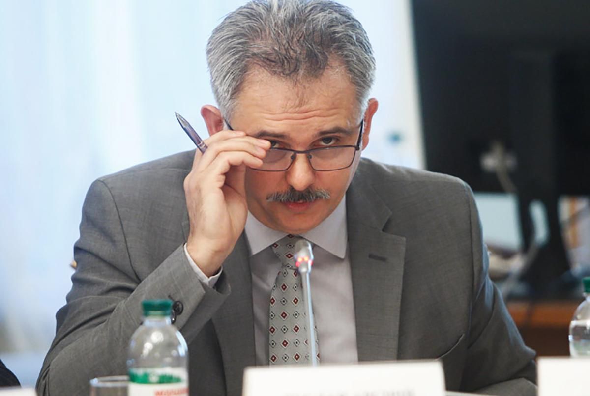 Суддя Окружного адмінсуду Києва взяв самовідвід, заявивши про тиск з боку юриста Філарета Суддя Окружного адмінсуду Києва взяв самовідвід, заявивши про тиск з боку юриста Філарета