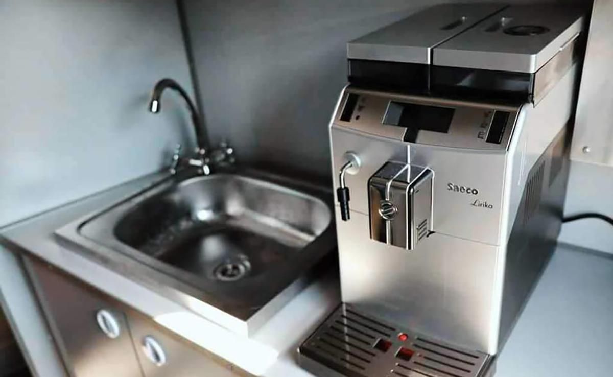 Укрзалізниця похвалилася модернізованим вагоном за 10 мільйонів: "неймовірні" фото Укрзалізниця похвалилася модернізованим вагоном за 10 мільйонів: "неймовірні" фото