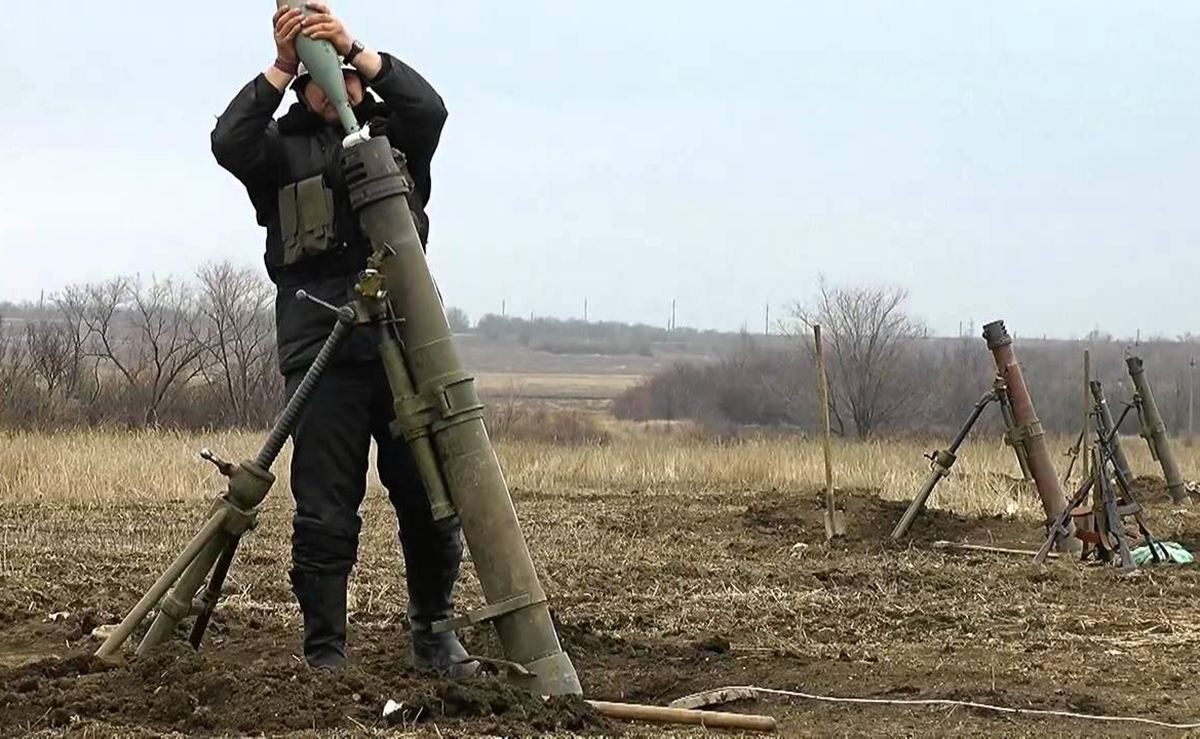 Війна на Донбасі: окупанти гатили із заборонених мінометів по всіх напрямках