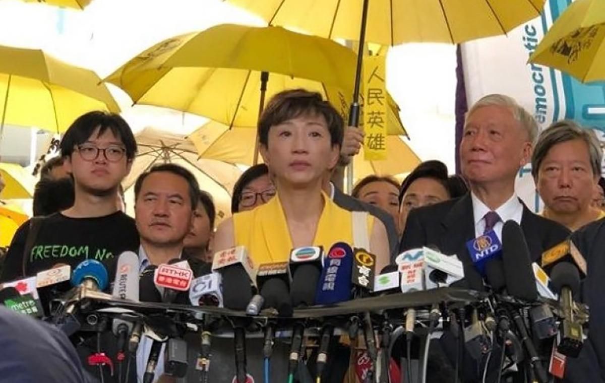 Протестувальники в Гонконгу просять громадянство Великої Британії
