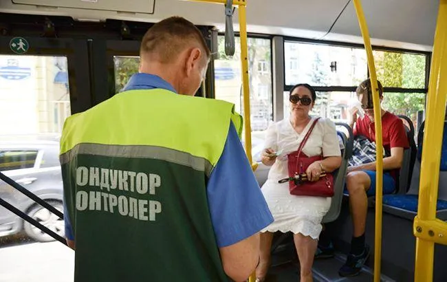 Кондуктори вже не працюватимуть в транспорті Києва