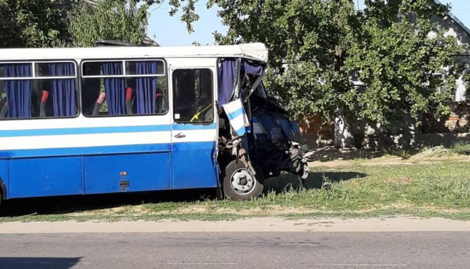 ДТП на Одещині: у селі Шабо зіткнулися маршрутки - 19 постраждалих