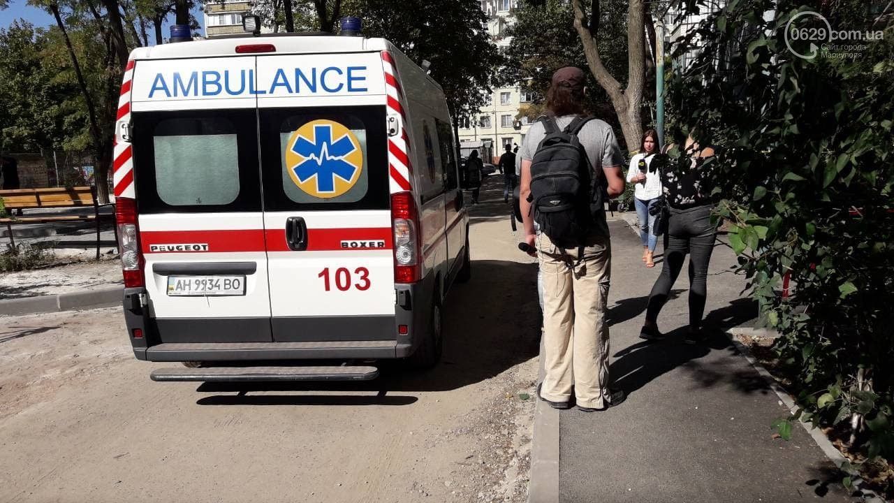 У Маріуполі розстріляли бойовика, якого суд відпустив під домашній арешт
У Маріуполі розстріляли бойовика, якого суд відпустив під домашній арешт