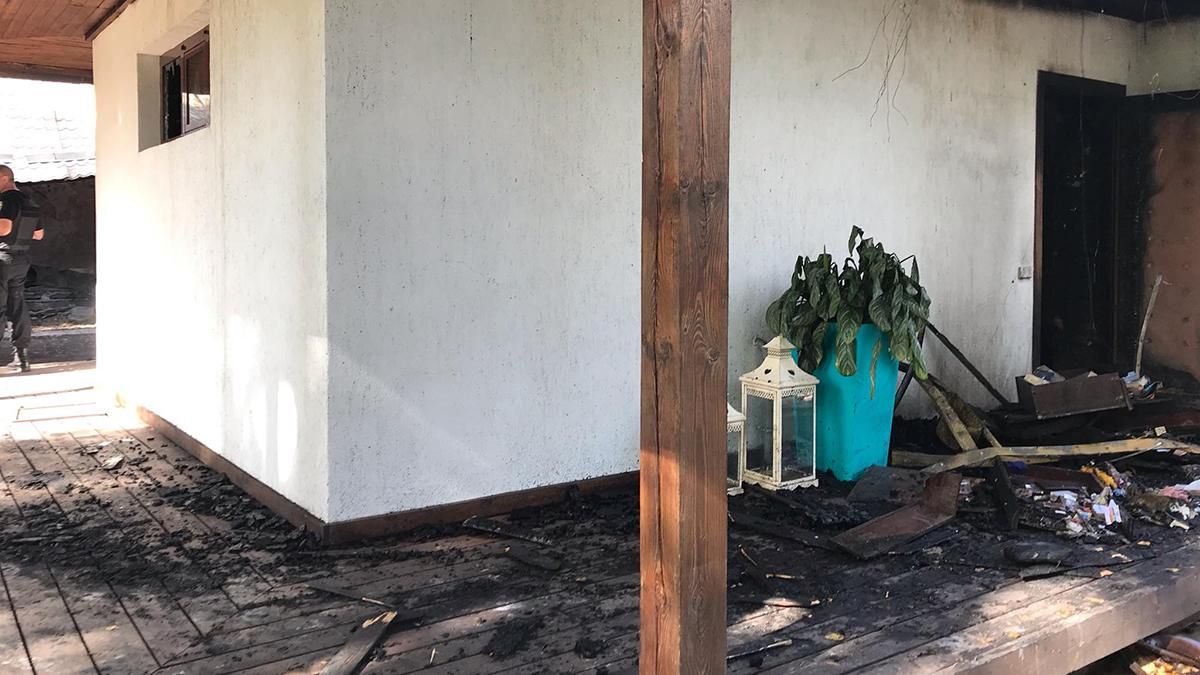 Це терор, – НБУ відреагував на підпал будинку Гонтаревої Це терор, – НБУ відреагував на підпал будинку Гонтаревої