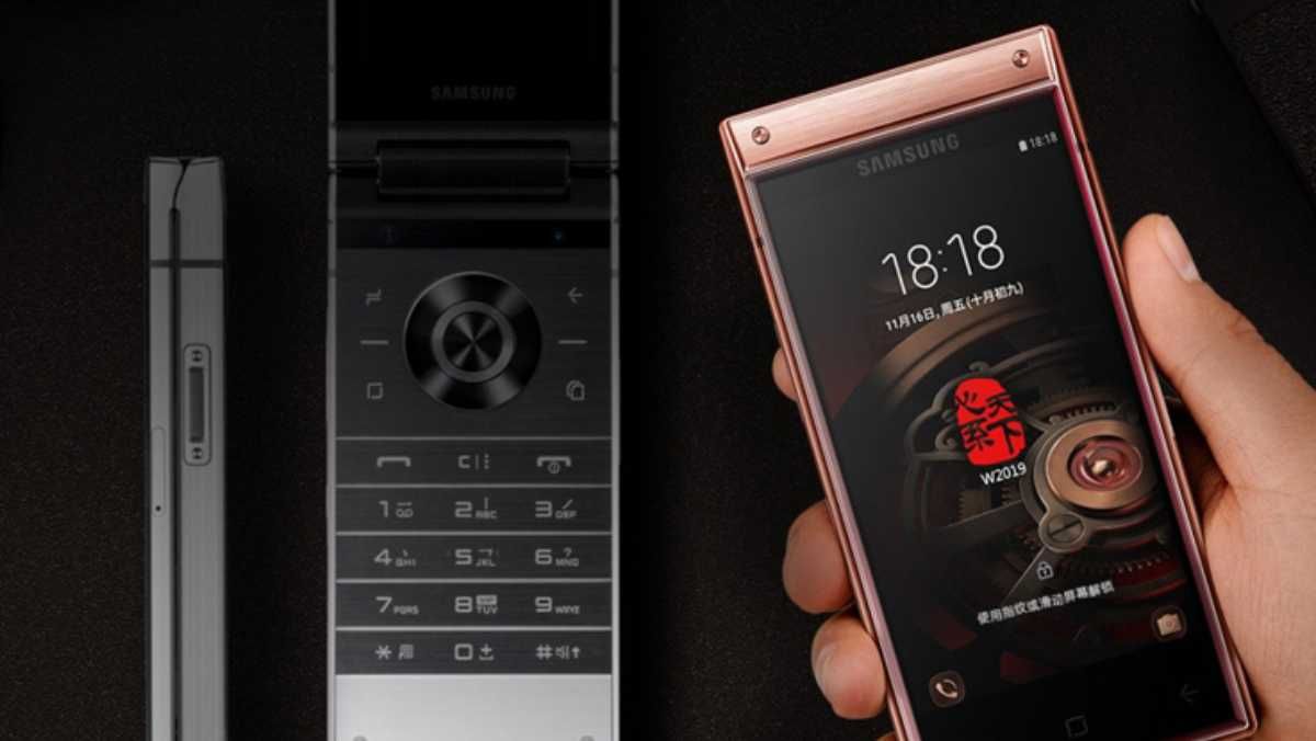 Смартфон-жабка Samsung W2020: что известно о новом флагмане