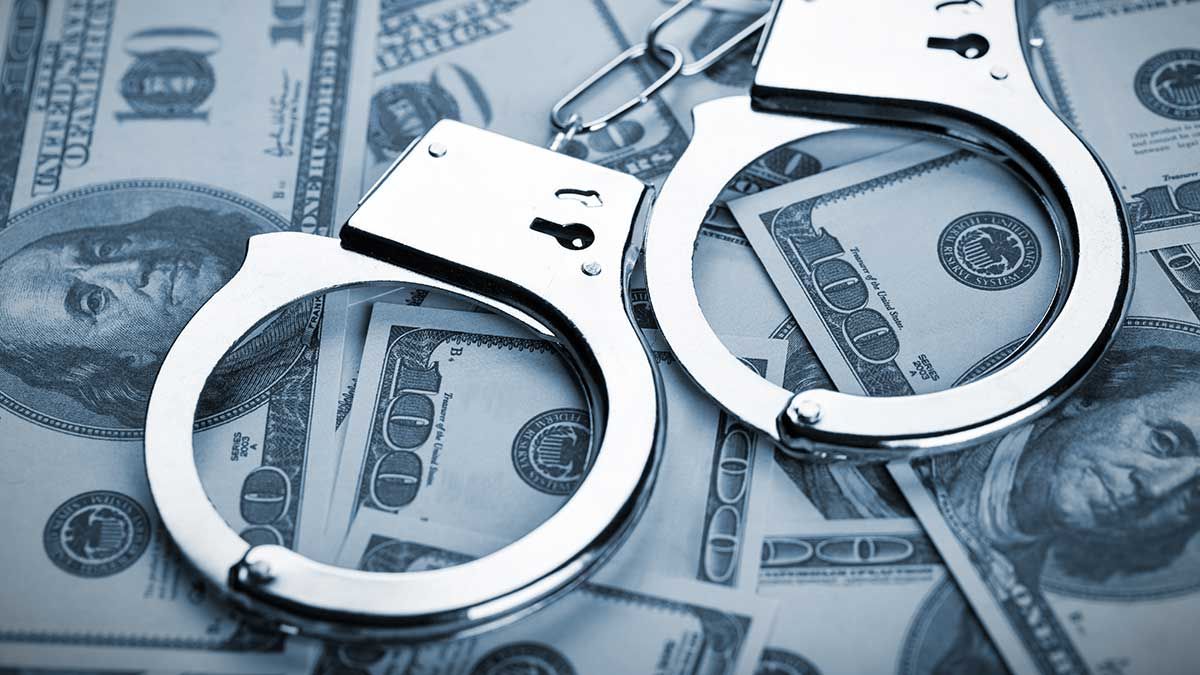 З підприємців знімуть кримінальну відповідальність: у чому суть нового закону З підприємців знімуть кримінальну відповідальність: у чому суть нового закону