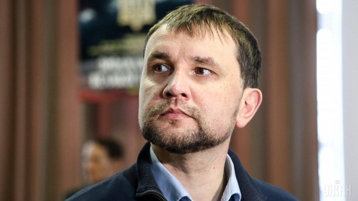 В'ятровича звільнили з Інституту національної пам'яті В'ятровича звільнили з Інституту національної пам'яті