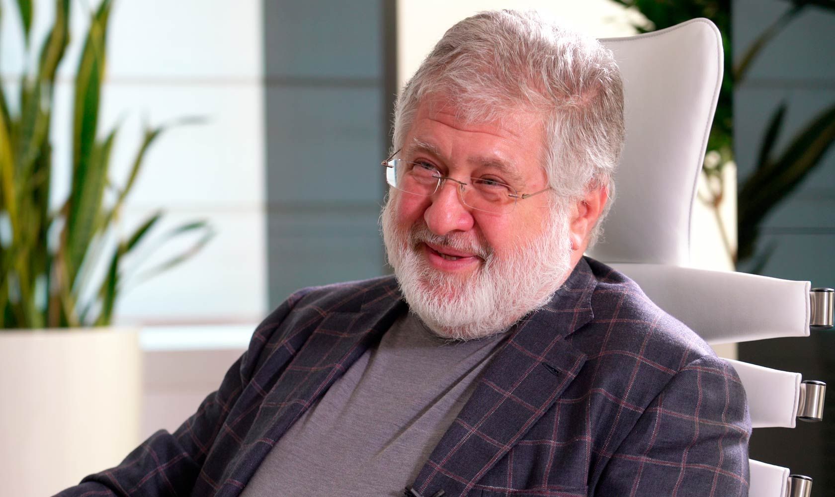 Падіння євробондів пов'язано з діями олігарха Ігоря Коломойського, – експерти Падіння євробондів пов'язано з діями олігарха Ігоря Коломойського, – експерти