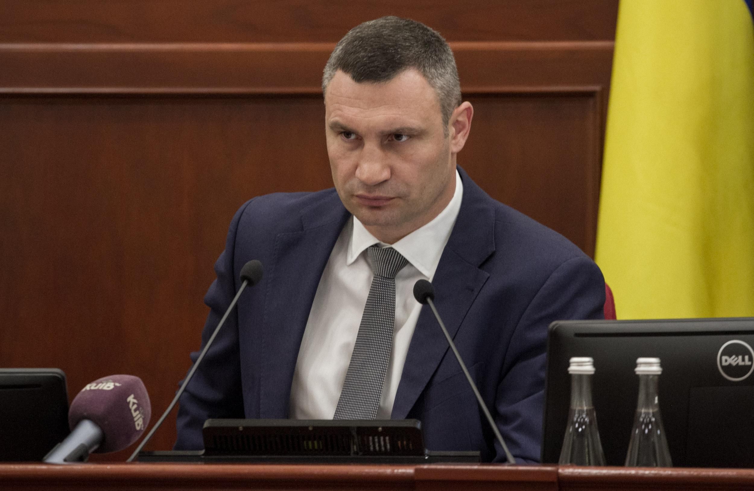 Кличко звернувся до парламенту з проханням розпустити Київраду Кличко звернувся до парламенту з проханням розпустити Київраду