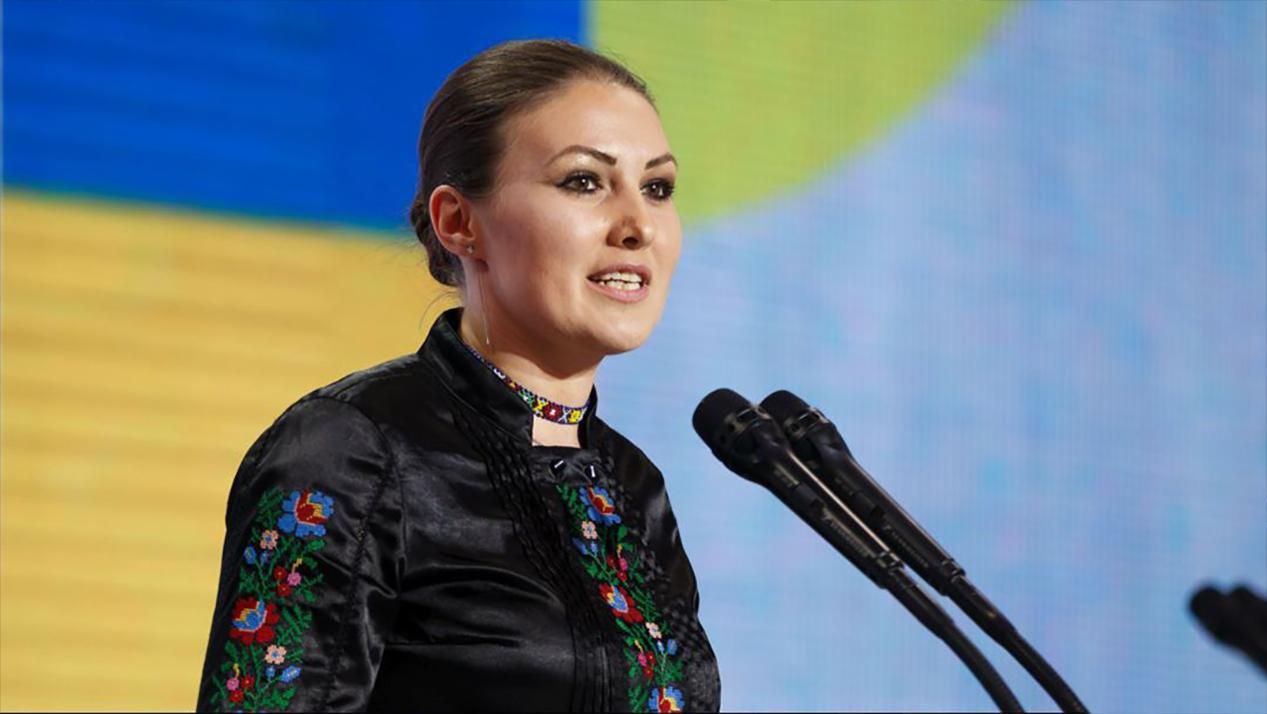 Они сами дают повод для критики: депутат о своем отношении к Зеленскому и Порошенко Они сами дают повод для критики: депутат о своем отношении к Зеленскому и Порошенко