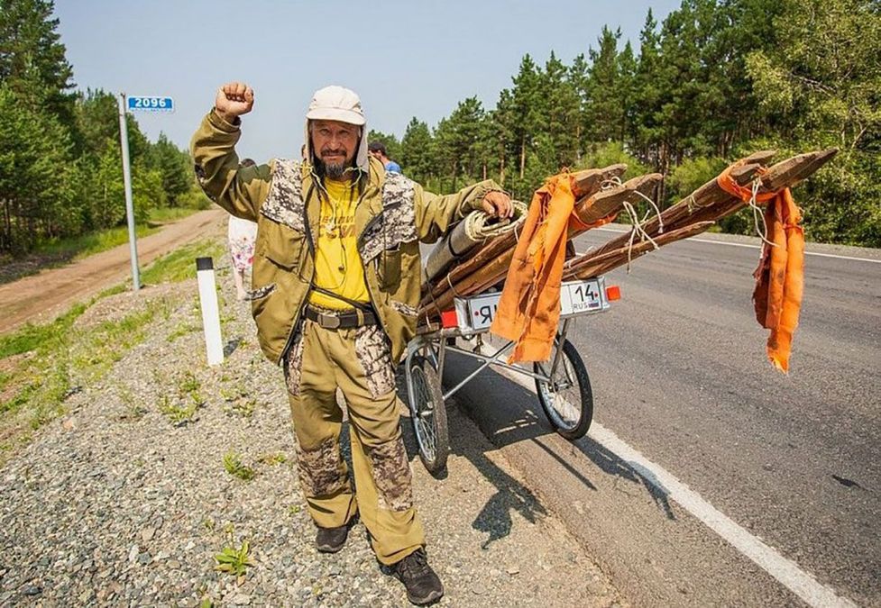 Клип шамана с путиным. Саша Габышев. Шаман Саша Габышев. Александр Шабышев шаман. Якут шаман Габышев.