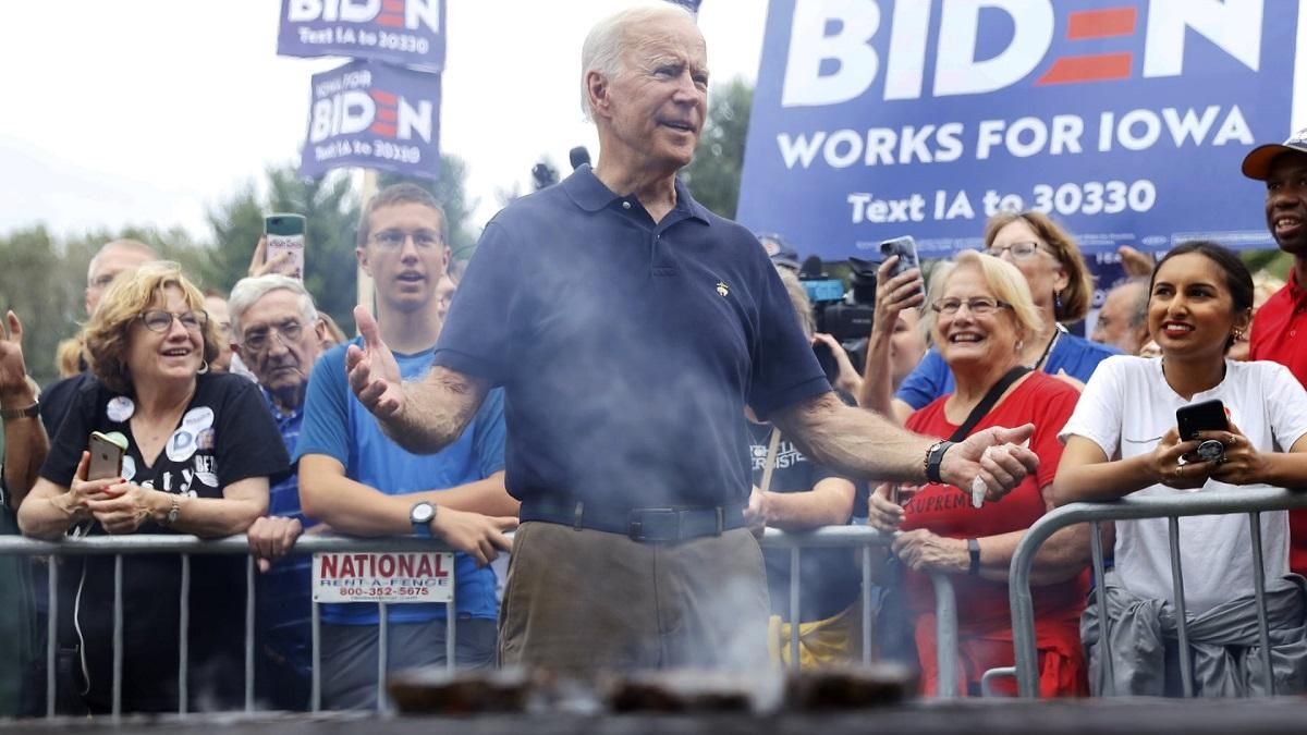 Український скандал у США: Байден закликав розслідувати тиск Трампа на Зеленського Український скандал у США: Байден закликав розслідувати тиск Трампа на Зеленського