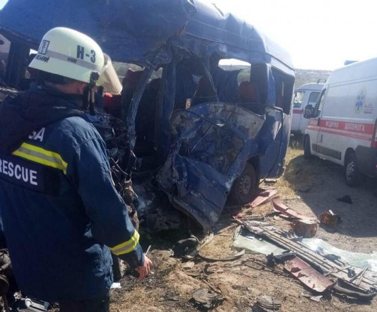 Ужасная авария на одесской трассе: список погибших и пострадавших Ужасная авария на одесской трассе: список погибших и пострадавших