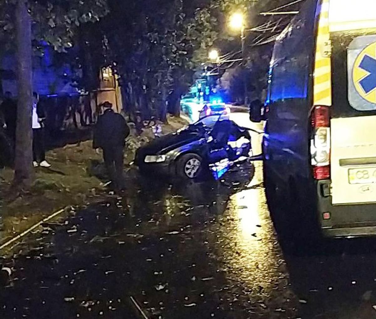У страшній ДТП в Чернігові загинули 4 підлітки: авто розірвало на частини – фото 