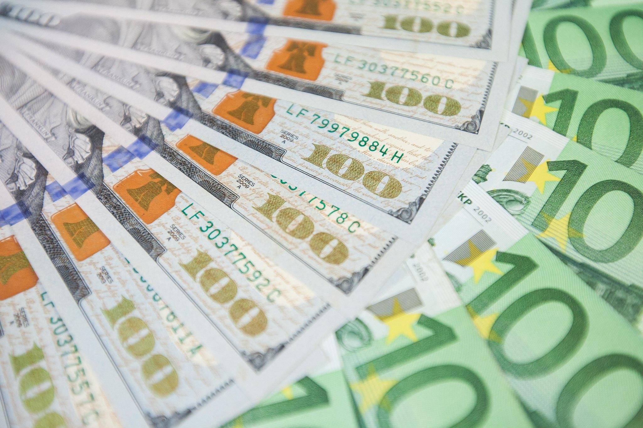 Курс доллара, евро – курс валют НБУ на 24 сентября 2019