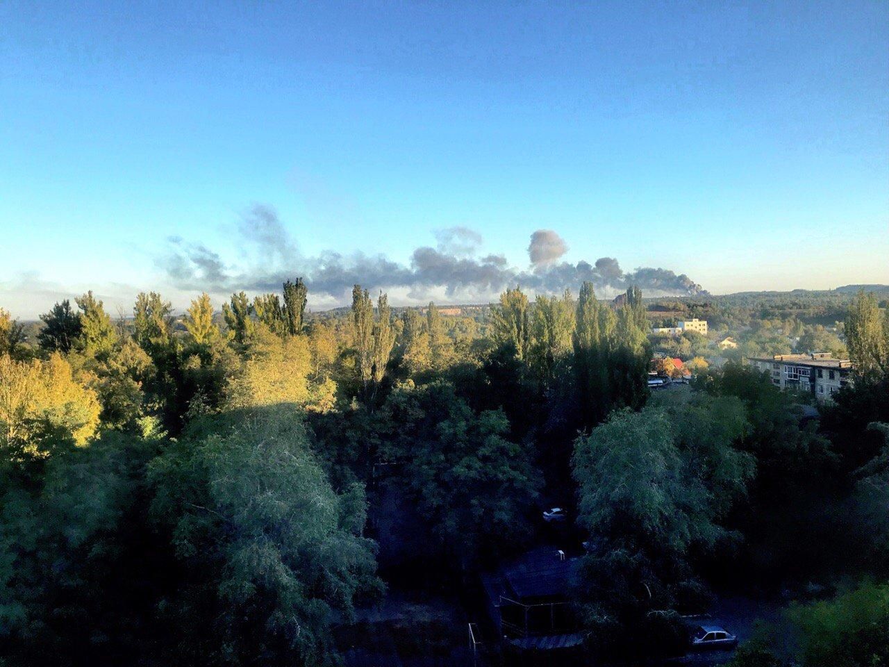 Пожар в Донецке 25.09.2019 – видео пожара склада с боеприпасами