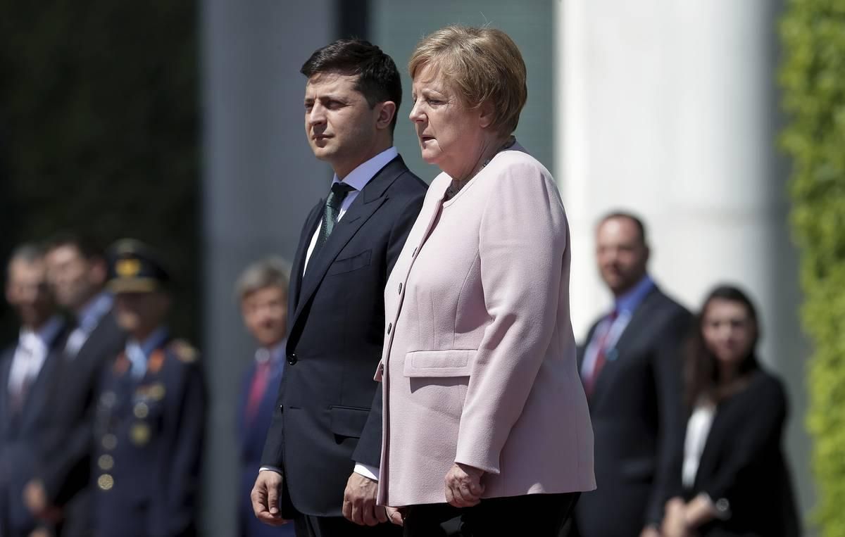 Зеленський говорив Трампу, що Меркель і Макрон недостатньо допомагають Україні