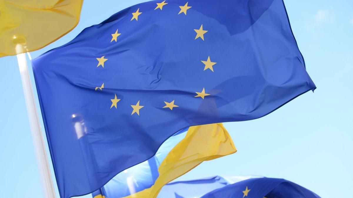 В Евросоюзе отреагировали на слова Трампа и Зеленского о недостаточной помощи Украине