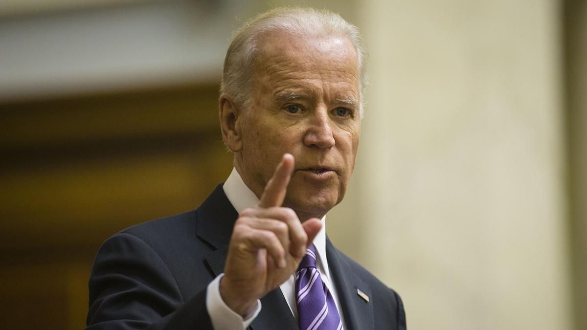 Байден прокомментировал скандальный разговор Зеленского и Трампа Байден прокомментировал скандальный разговор Зеленского и Трампа