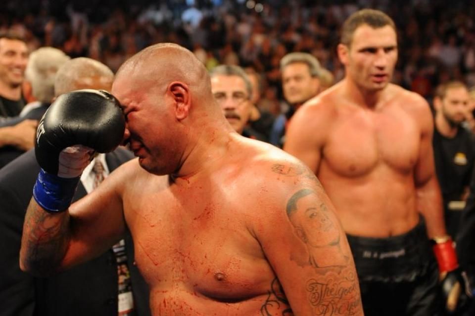 Десять лет назад Кличко побил Арреолу в драматическом бою: ретро видео -  новости бокса - Новости спорта