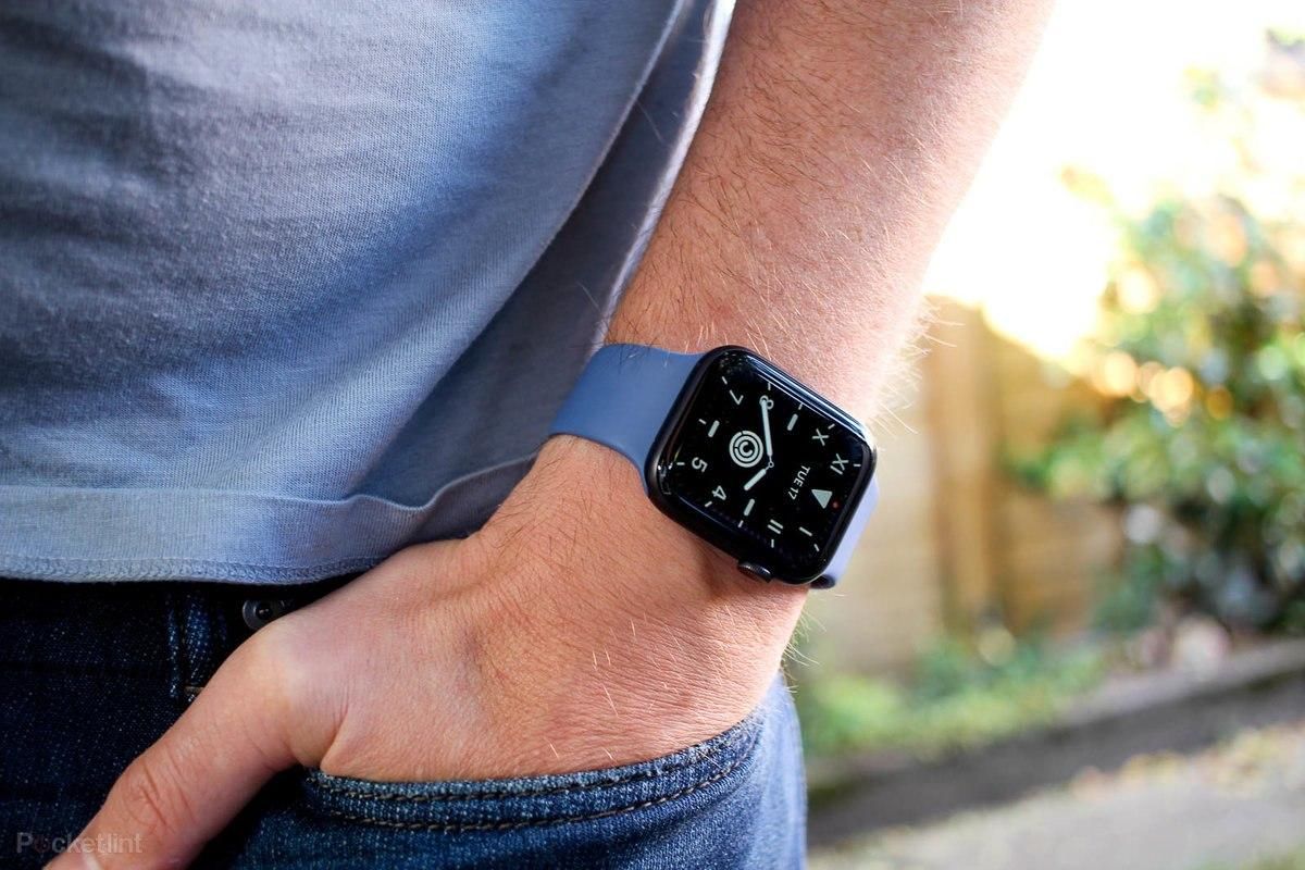 Смарт-годинник Apple Watch Series 5 розібрали: що він приховує