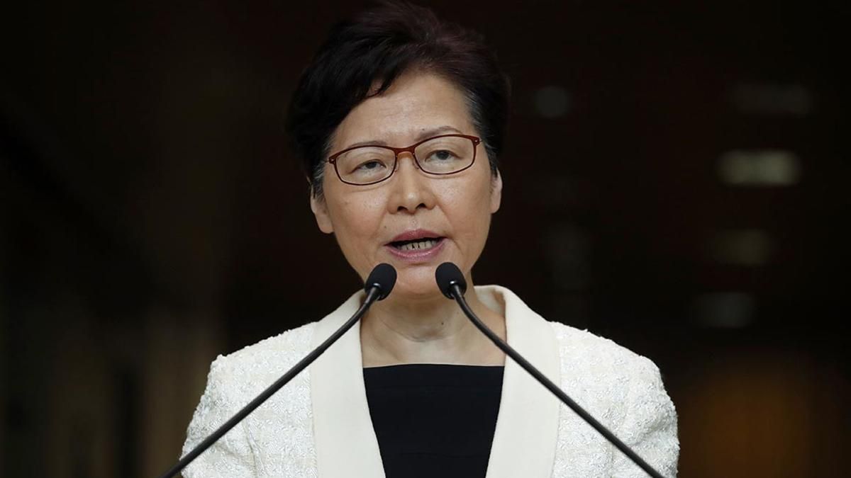 Очільниця Гонконгу назвала вимоги протестувальників нереалістичними