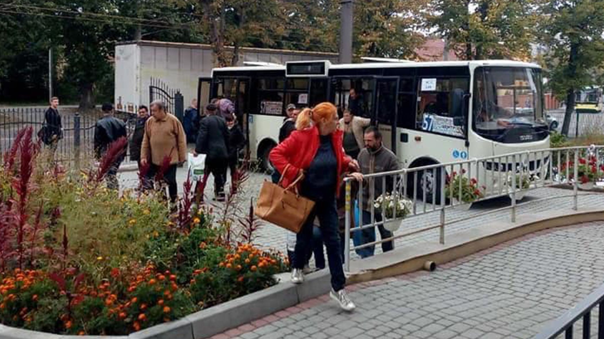 У Львові знову пустили безкоштовний автобус, який возить безпритульних митися