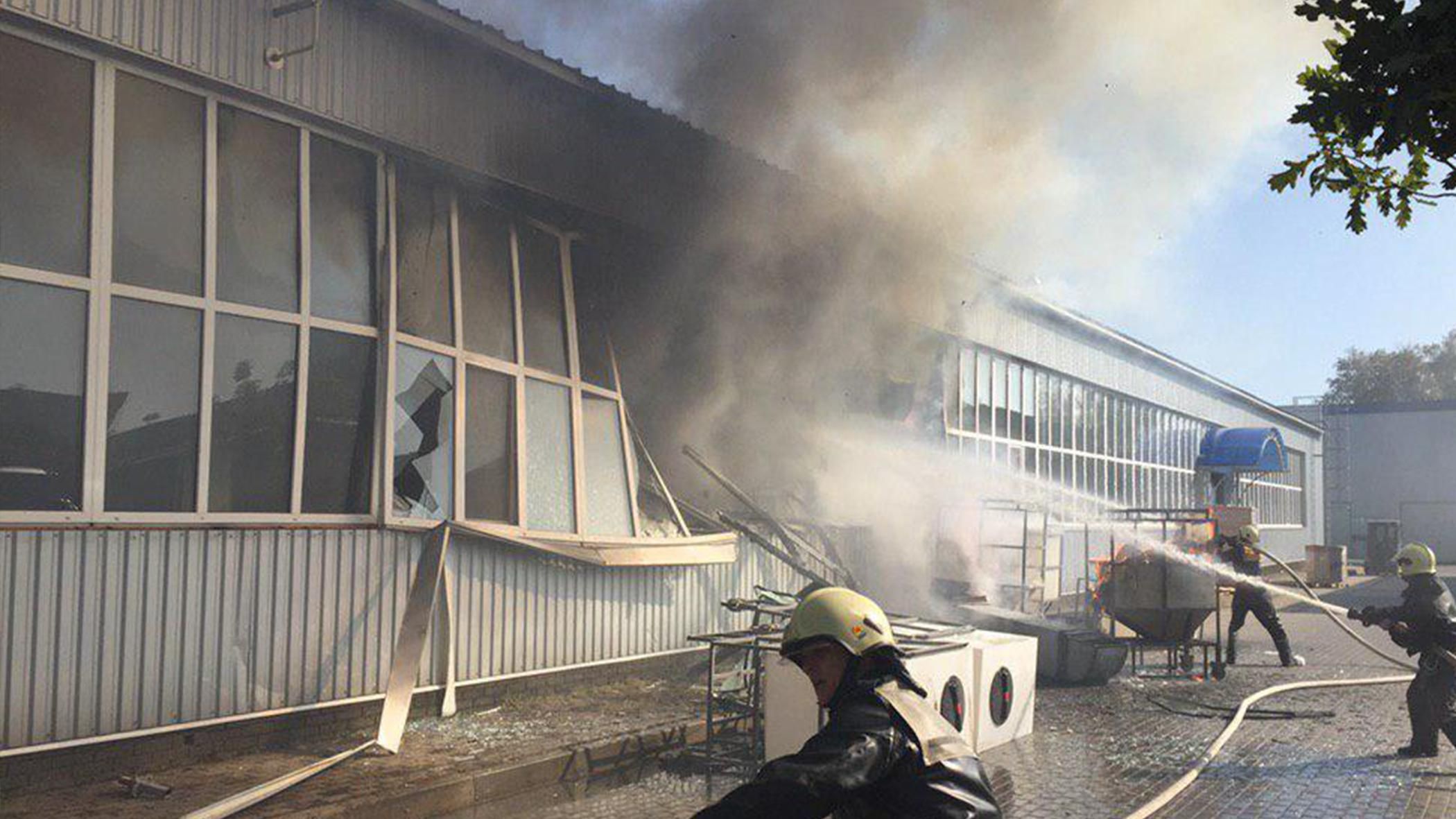 Мощный взрыв на заводе в Сумах с многими пострадавшими: что говорят в ГСЧС и полиции Мощный взрыв на заводе в Сумах с многими пострадавшими: что говорят в ГСЧС и полиции