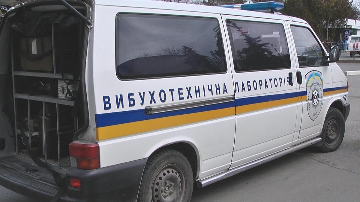 Через фейкове замінування у Харкові евакуювали 2200 людей Через фейкове замінування у Харкові евакуювали 2200 людей