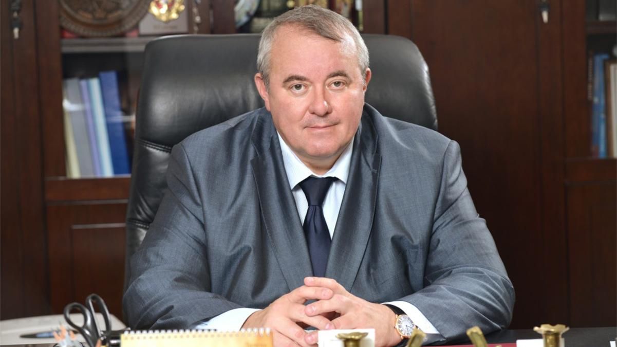 Заволодіння мільйонами "Ощадбанку": екснардепу повідомили про підозру Заволодіння мільйонами "Ощадбанку": екснардепу повідомили про підозру