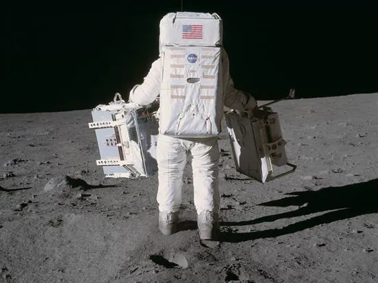 Людина на Місяці Людина на Місяці