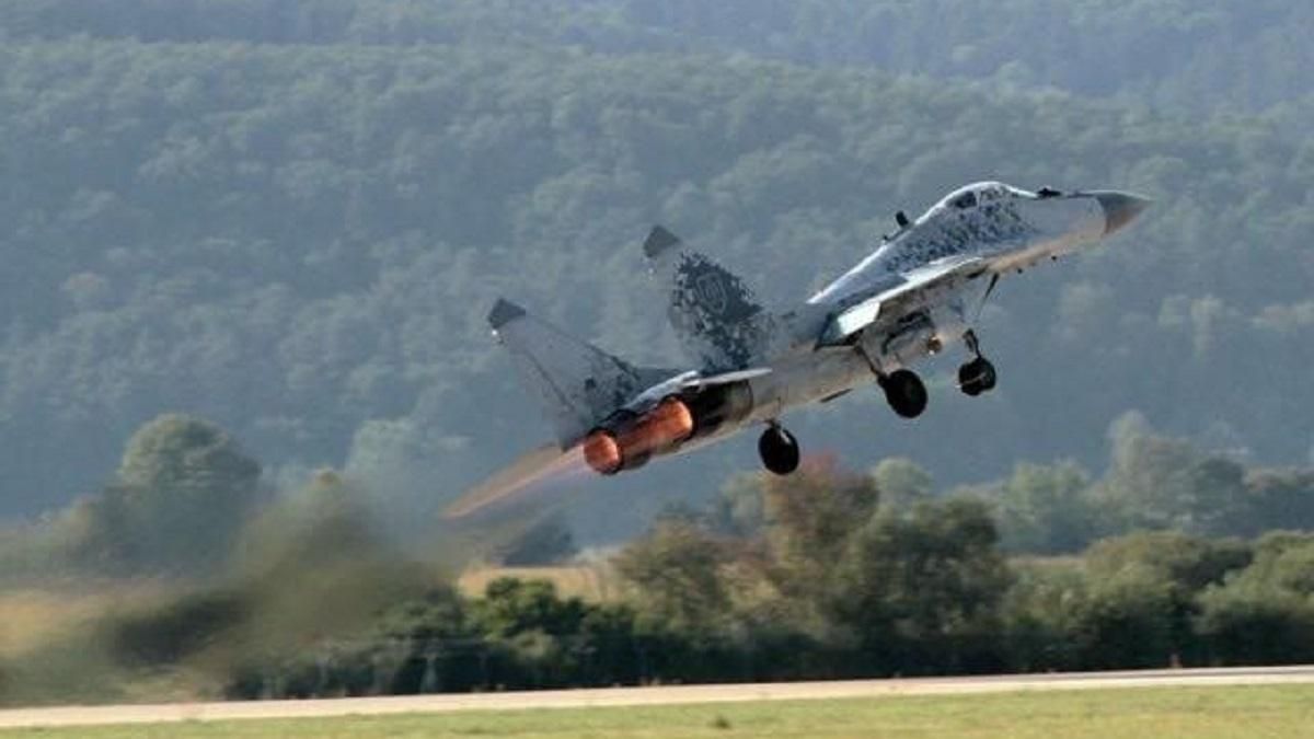 У Словаччині розбився військовий винищувач МіГ-29: фото, відео