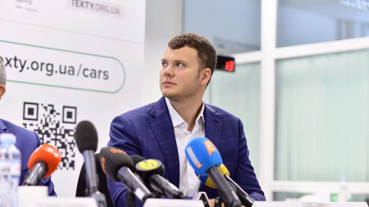 Про сполучення з Кримом: Криклій пояснив свої слова, які викликали бурхливу реакцію українців Про сполучення з Кримом: Криклій пояснив свої слова, які викликали бурхливу реакцію українців