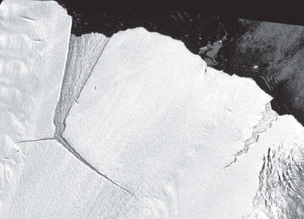 Айсберг D28 Антарктида